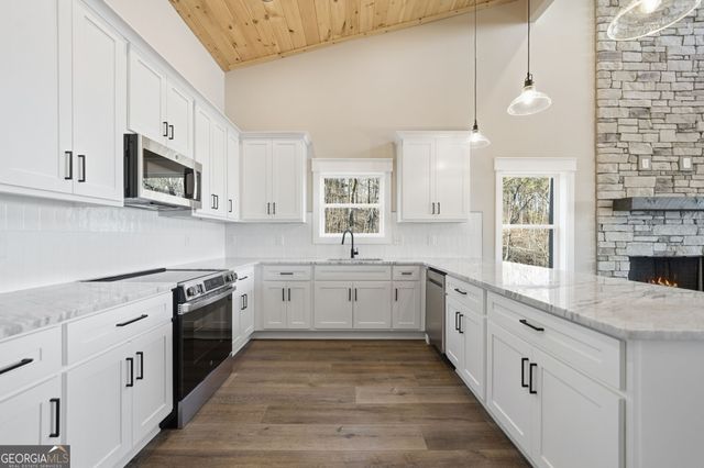1176 Jewel Court NE, Ranger, GA 30734