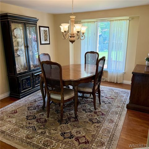 66 Amberwood Drive, Grand Island, NY 14072