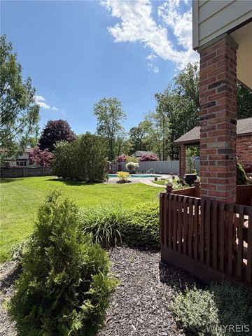 66 Amberwood Drive, Grand Island, NY 14072