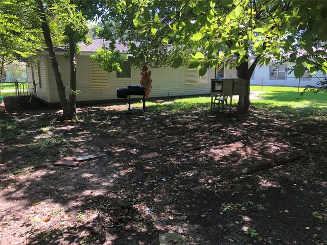 3022 Tarpey Avenue, Texas City, TX 77590