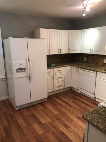 3022 Tarpey Avenue, Texas City, TX 77590