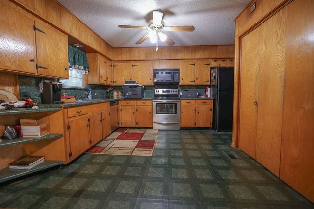 160 Vz County Road 3732, Wills Point, TX 75169