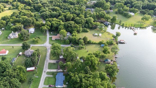 160 Vz County Road 3732, Wills Point, TX 75169