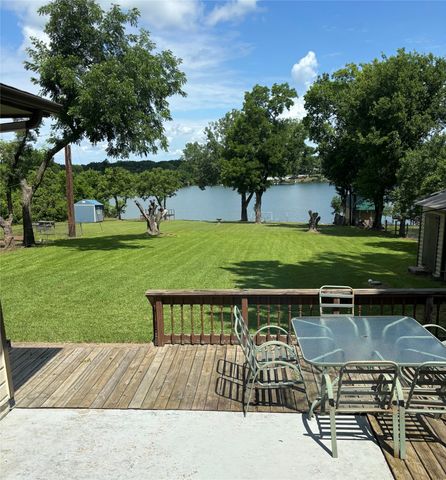 160 Vz County Road 3732, Wills Point, TX 75169