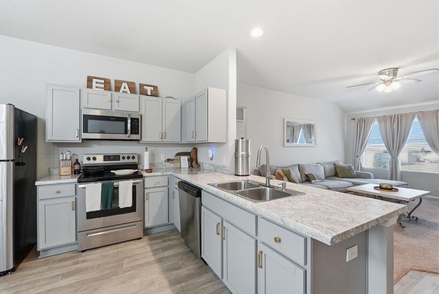 8 Spring Ridge Ln, Conway, AR 72032