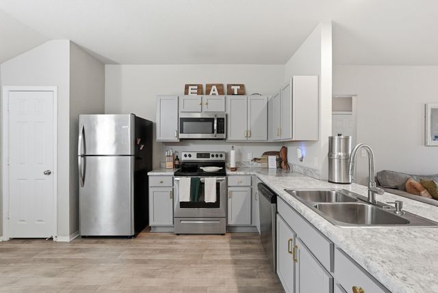 8 Spring Ridge Ln, Conway, AR 72032