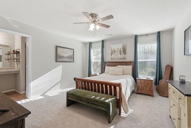 8 Spring Ridge Ln, Conway, AR 72032