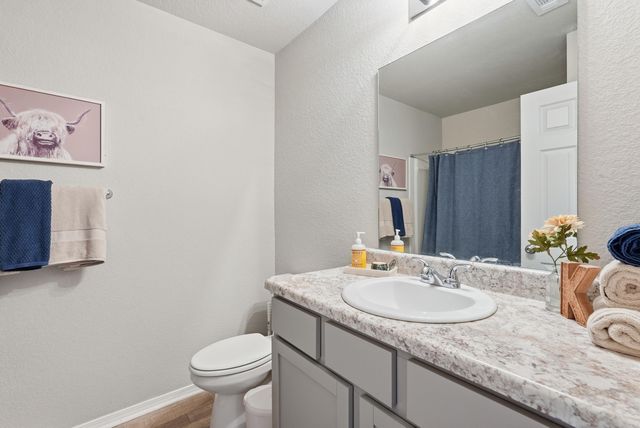 8 Spring Ridge Ln, Conway, AR 72032