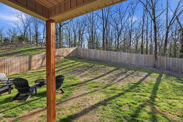 8 Spring Ridge Ln, Conway, AR 72032