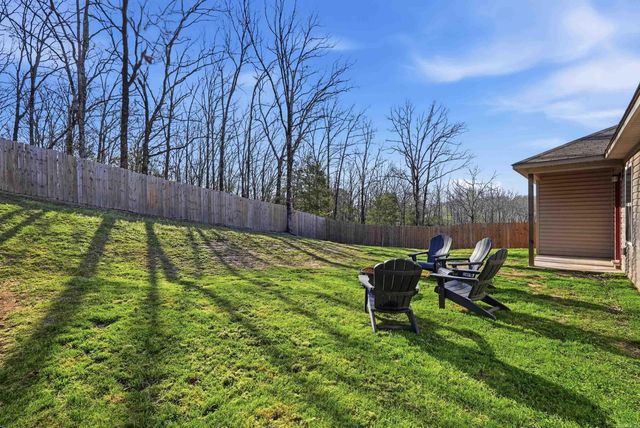 8 Spring Ridge Ln, Conway, AR 72032