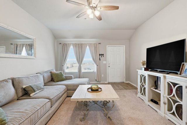 8 Spring Ridge Ln, Conway, AR 72032