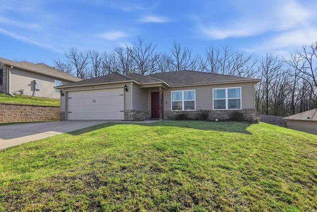 8 Spring Ridge Ln, Conway, AR 72032
