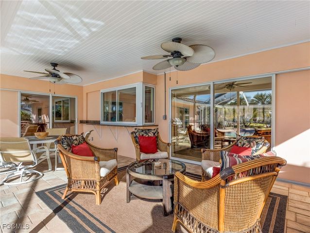 392 Snow DR, Fort Myers, FL 33919