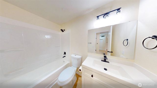 22607 SE 273rd Street, Maple Valley, WA 98038