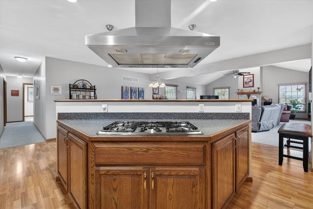 2388 Indian Grass Road, Morris, IL 60450