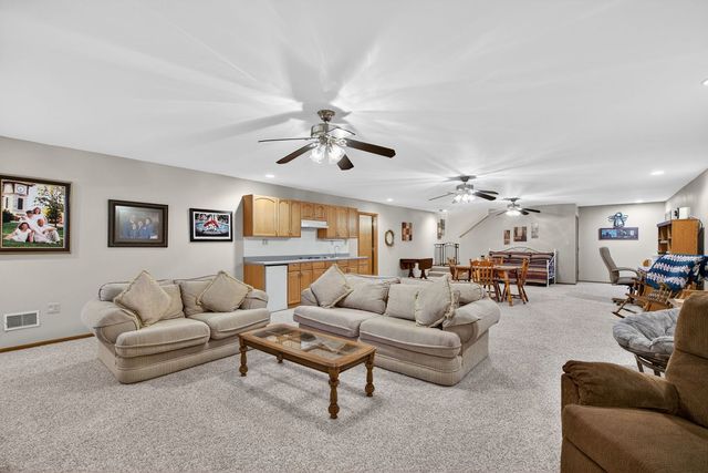 2388 Indian Grass Road, Morris, IL 60450