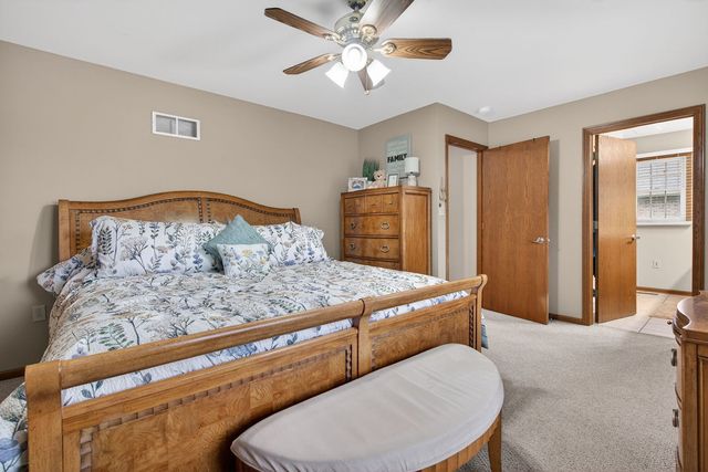 2388 Indian Grass Road, Morris, IL 60450