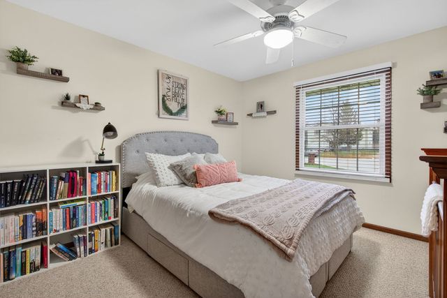 2388 Indian Grass Road, Morris, IL 60450