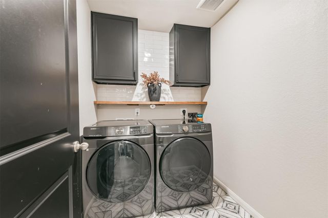 21100 Titian Drive, Magnolia, TX 77355