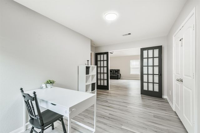 21100 Titian Drive, Magnolia, TX 77355