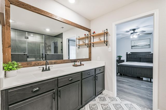 21100 Titian Drive, Magnolia, TX 77355