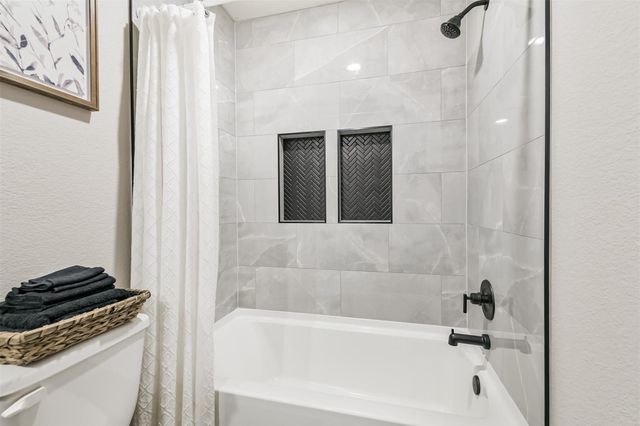 21100 Titian Drive, Magnolia, TX 77355