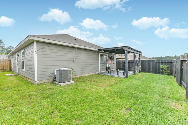 21100 Titian Drive, Magnolia, TX 77355
