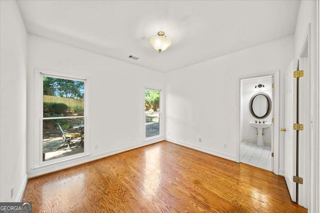 1560 Oak Park Cove, Decatur, GA 30033