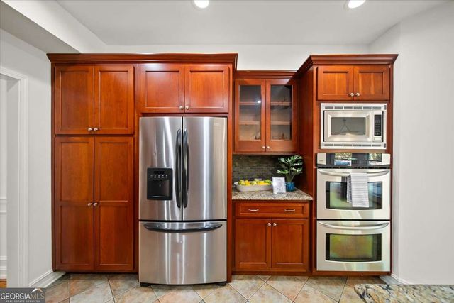 1560 Oak Park Cove, Decatur, GA 30033