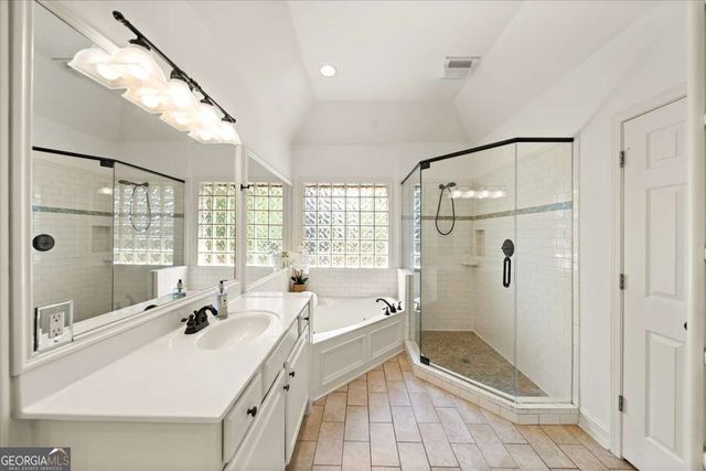 1560 Oak Park Cove, Decatur, GA 30033