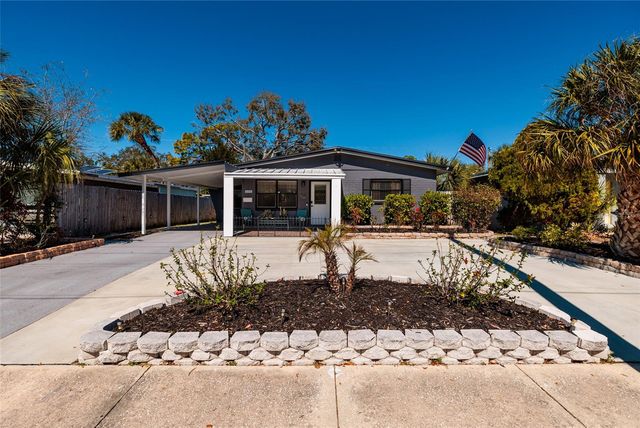 8029 22ND AVENUE N, St Petersburg, FL 33710