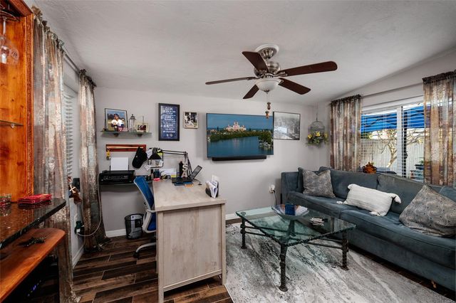 8029 22ND AVENUE N, St Petersburg, FL 33710