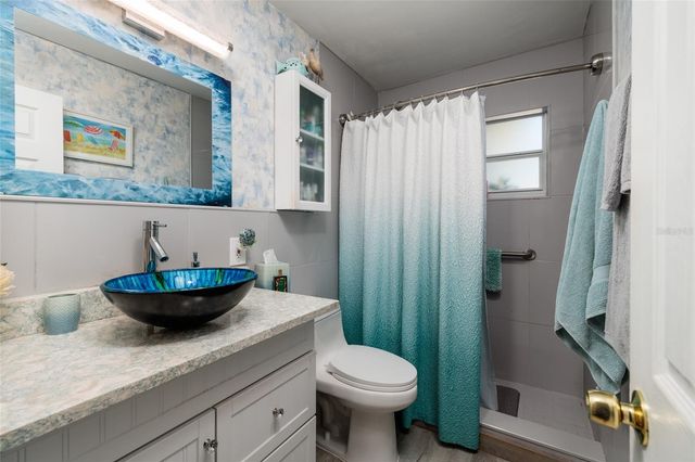 8029 22ND AVENUE N, St Petersburg, FL 33710