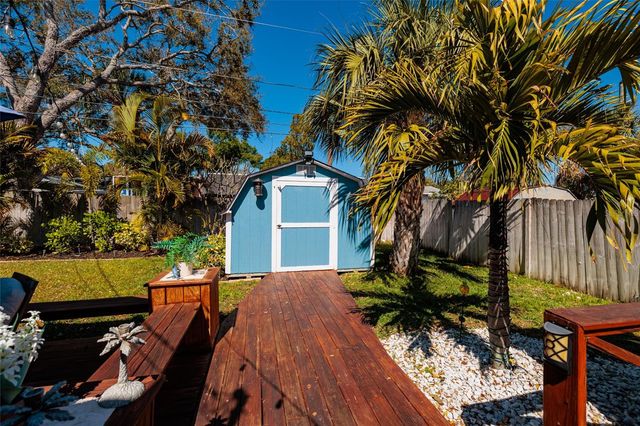 8029 22ND AVENUE N, St Petersburg, FL 33710