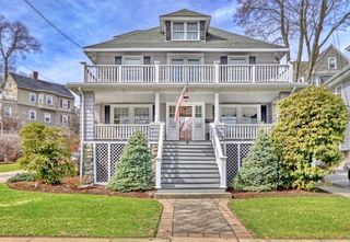 105 Walton Park, Melrose, MA 02176