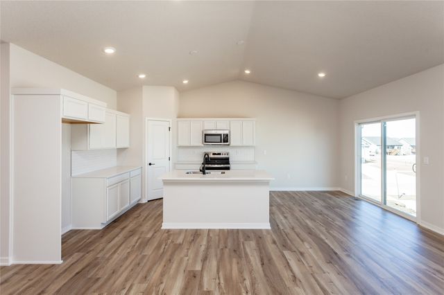 1032 NE 64th Avenue, Des Moines, IA 50313