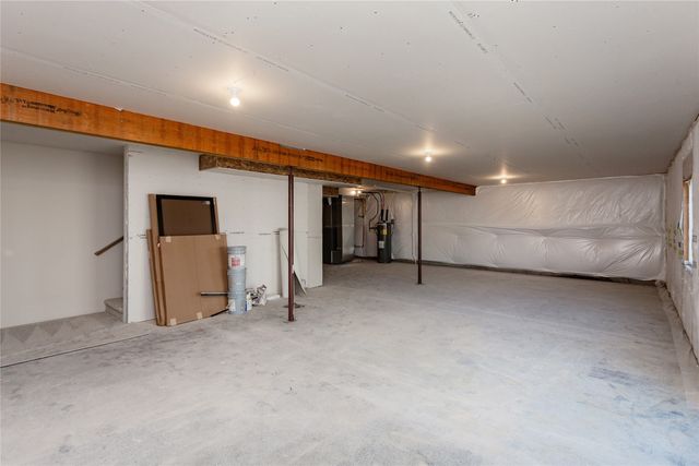 1032 NE 64th Avenue, Des Moines, IA 50313