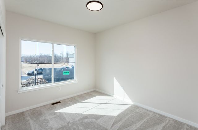 1032 NE 64th Avenue, Des Moines, IA 50313