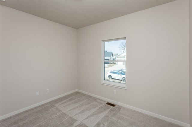 1032 NE 64th Avenue, Des Moines, IA 50313