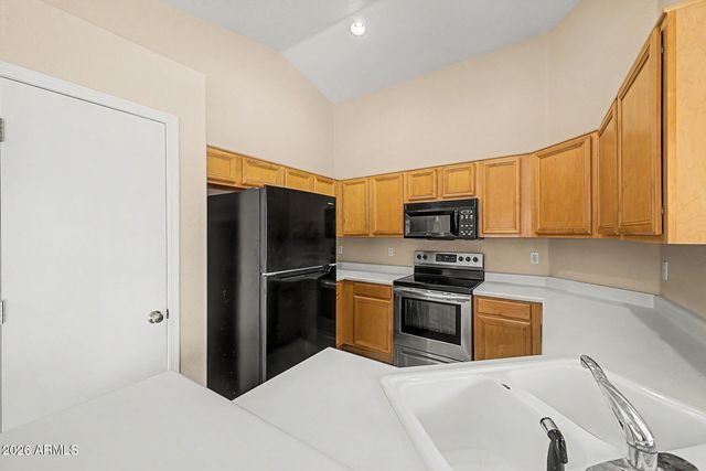 8151 W TONTO Lane, Peoria, AZ 85382