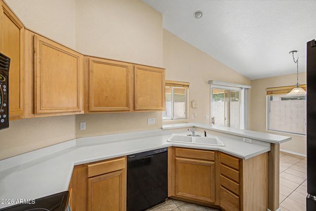 8151 W TONTO Lane, Peoria, AZ 85382