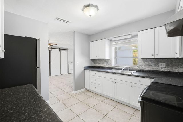 306 Riomar Drive, Port St. Lucie, Port St Lucie, FL 34952