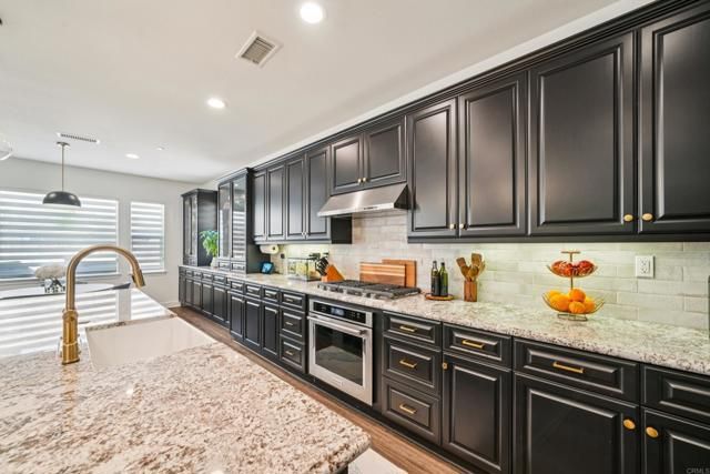 33294 Barmetta Lane, Temecula, CA 92592