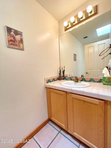 11435 N Skywire Way, Tucson, AZ 85737