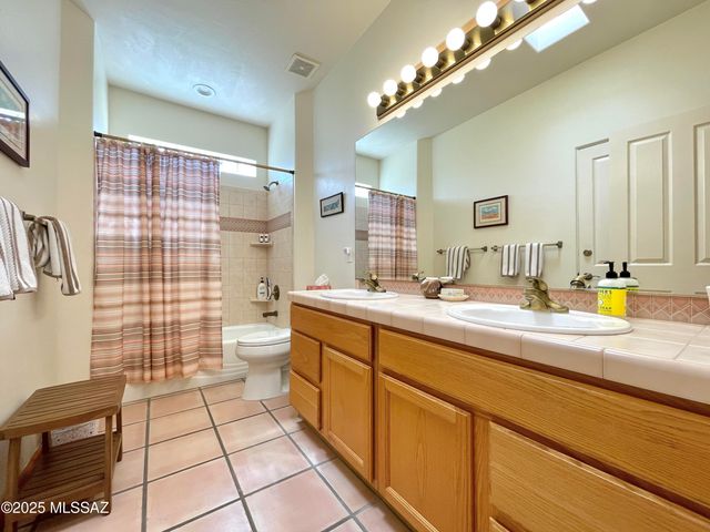 11435 N Skywire Way, Tucson, AZ 85737