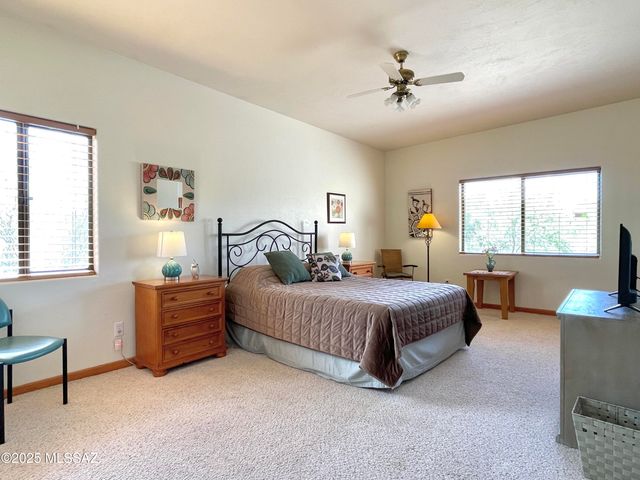 11435 N Skywire Way, Tucson, AZ 85737