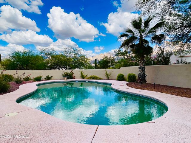 11435 N Skywire Way, Tucson, AZ 85737