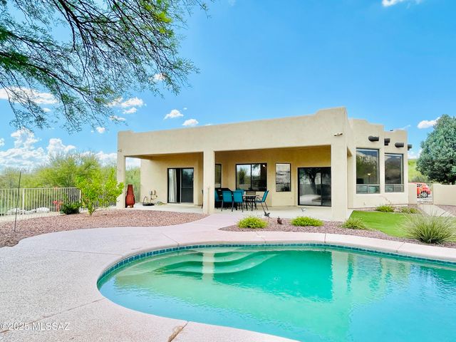 11435 N Skywire Way, Tucson, AZ 85737