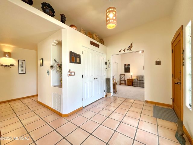 11435 N Skywire Way, Tucson, AZ 85737