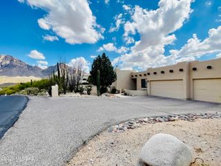 11435 N Skywire Way, Tucson, AZ 85737